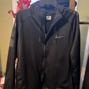 Men's Large Nike Black  Therma-Fit Full-Zip Jacket